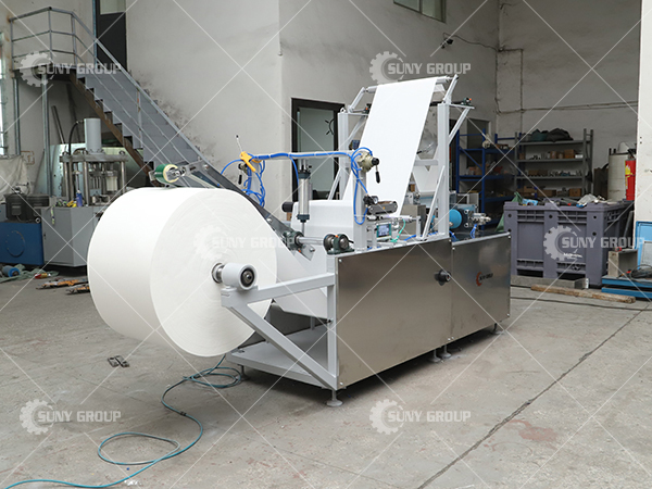 Cotton tissue folding machine